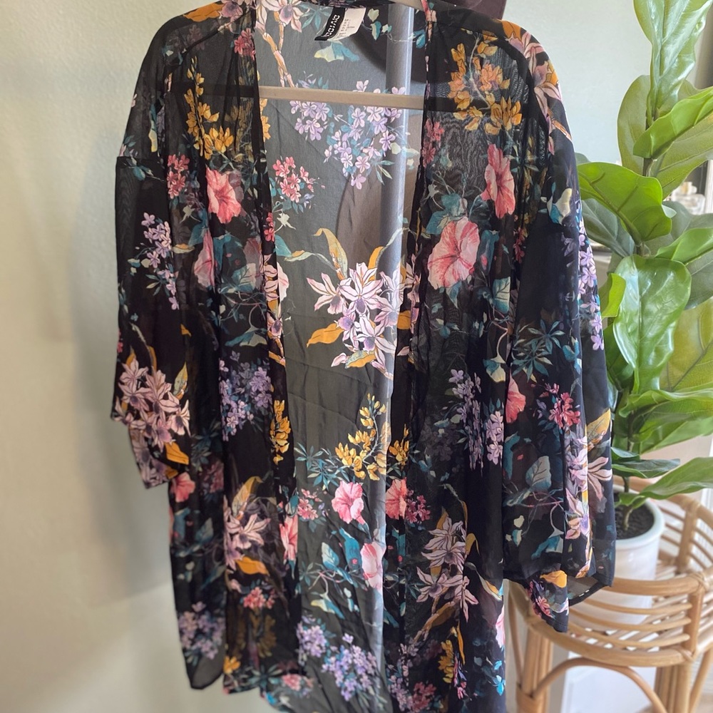 Hawaiian floral print Kimono XL🌸🌺🌴